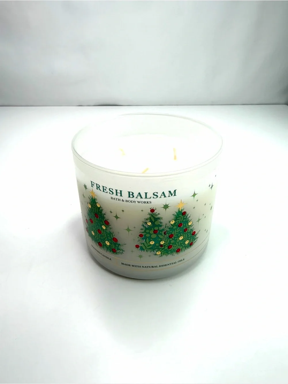 Bath & Body Works White Fresh Balsam 3-Wick 14.5 oz Candle - Picture 3 of 7